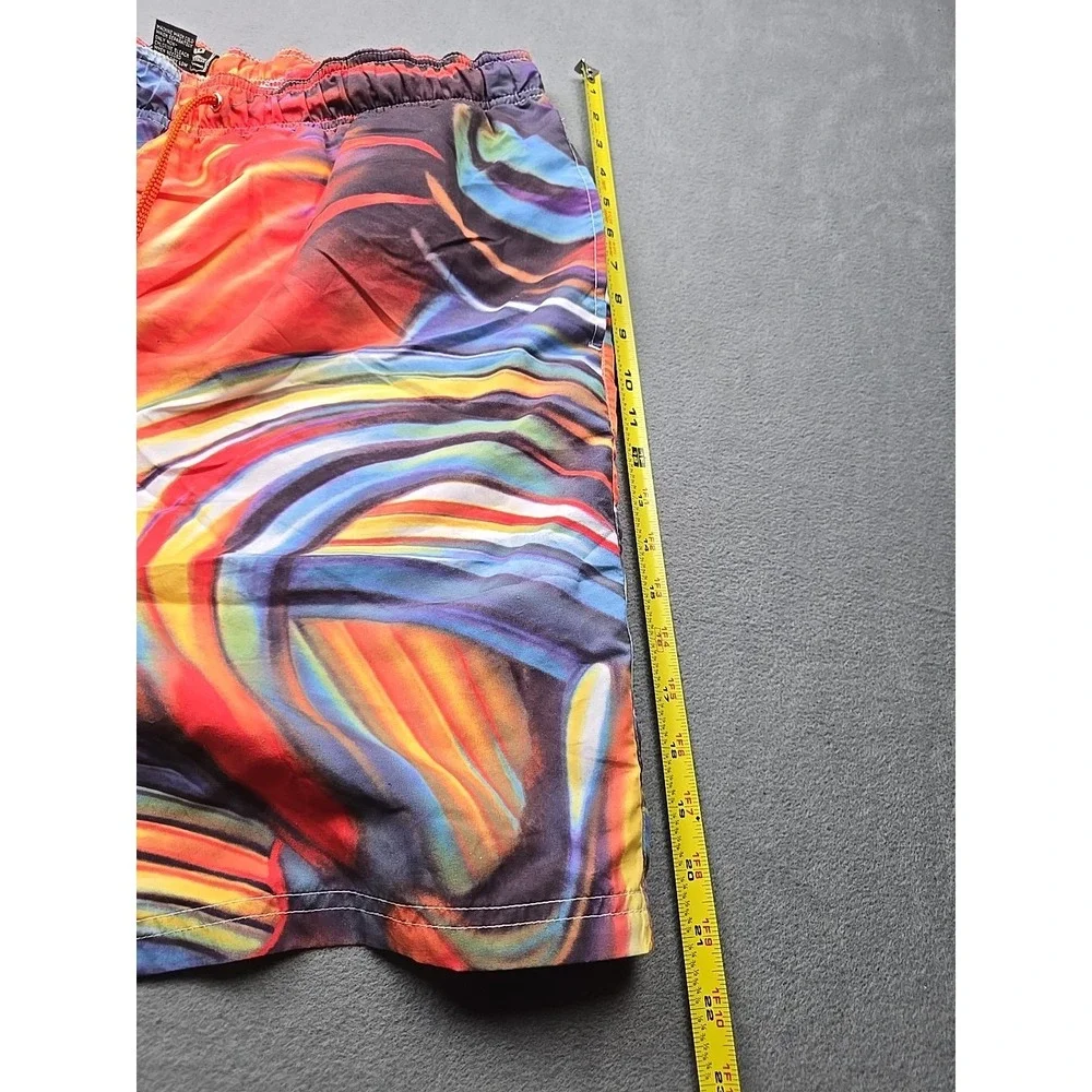 Highland Outfitters Mens Size L Multicolor Swirl Rainbow‎ Swim Beach Shorts